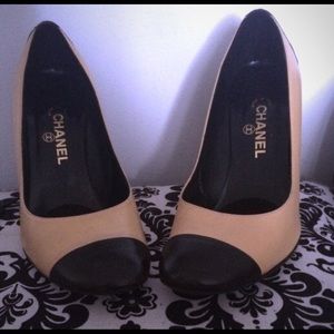 Chanel vintage two tone size 40